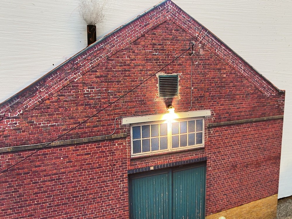 N Scale BACK SHOP Building Flat/Front Factory - Walthers