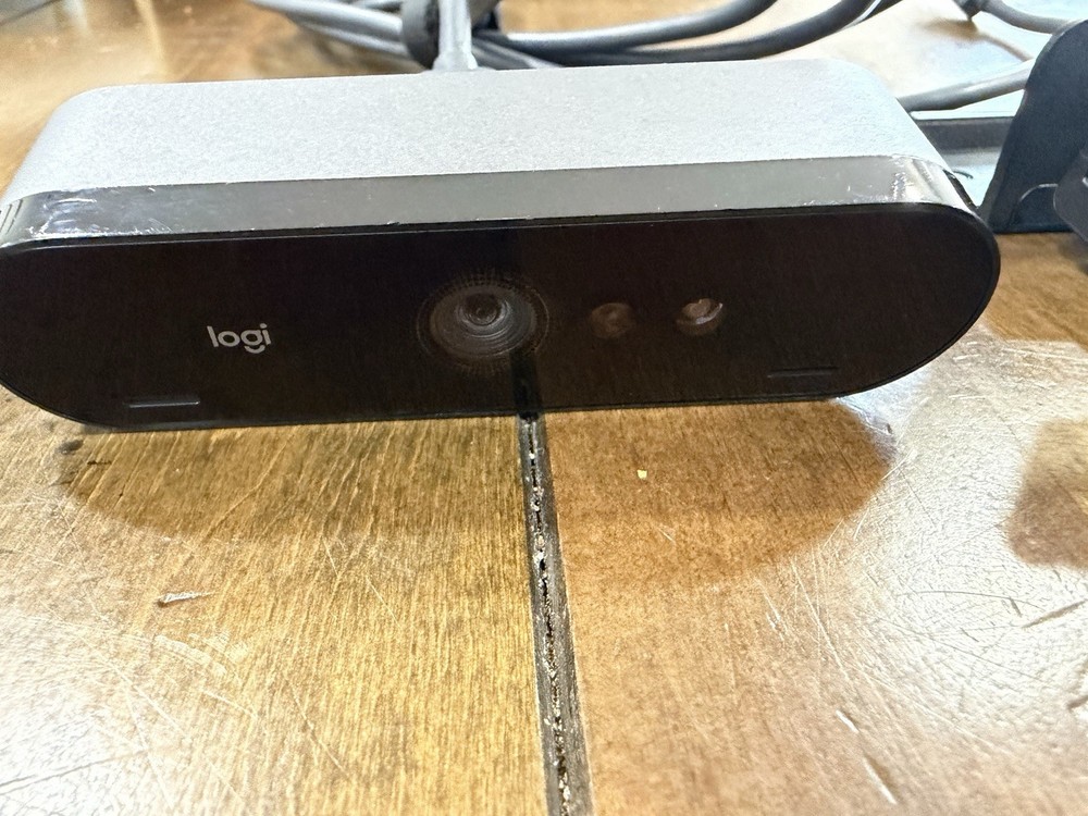 Logitech USB-C Webcam with Mounts Black Gray for Video Conferencing Streaming