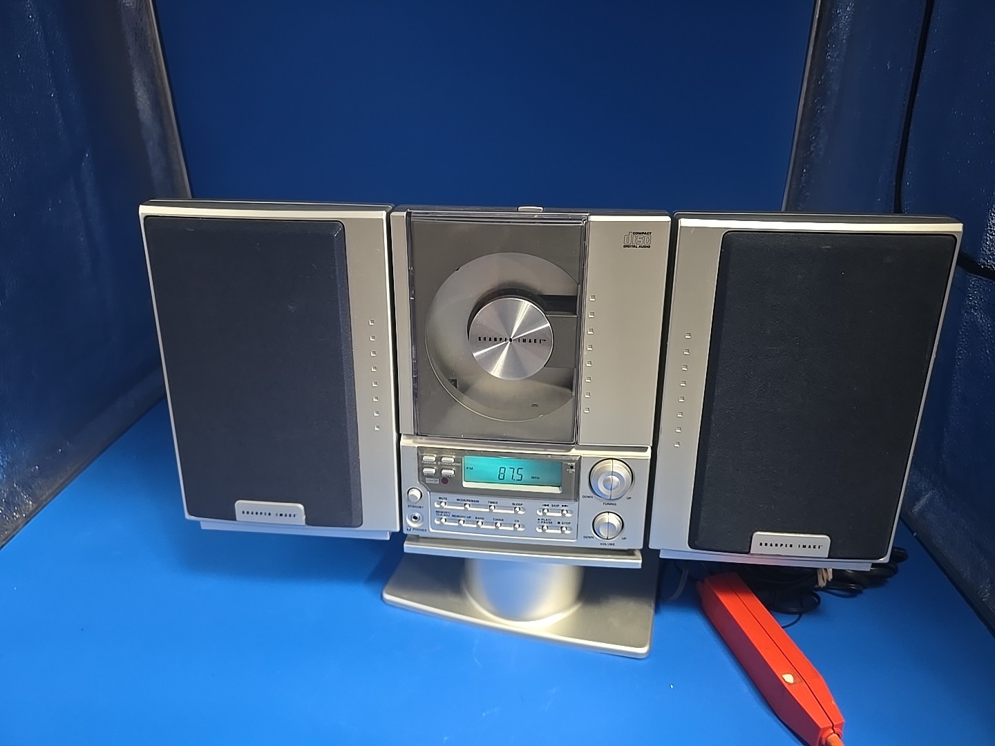 Sharper Image SO226 Vertical CD Player AM/FM Radio Vintage 1990s No Remote Works