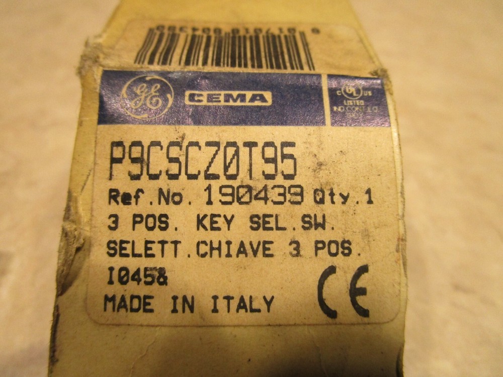 General Electric P9CSCZ0T95, 3-Position Key Maintained Selector Switch, E0299
