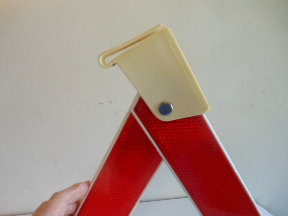 Tal-Mu Finland reflecting triangle traffic warning reflective