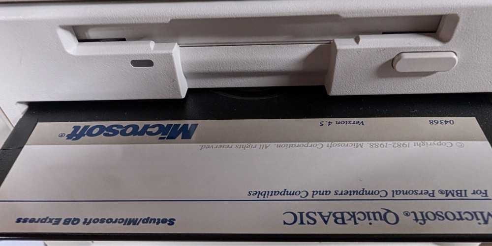 Microsoft QuickBASIC 4.5 (1988) - 5 Disks & 2 Manuals - TESTED