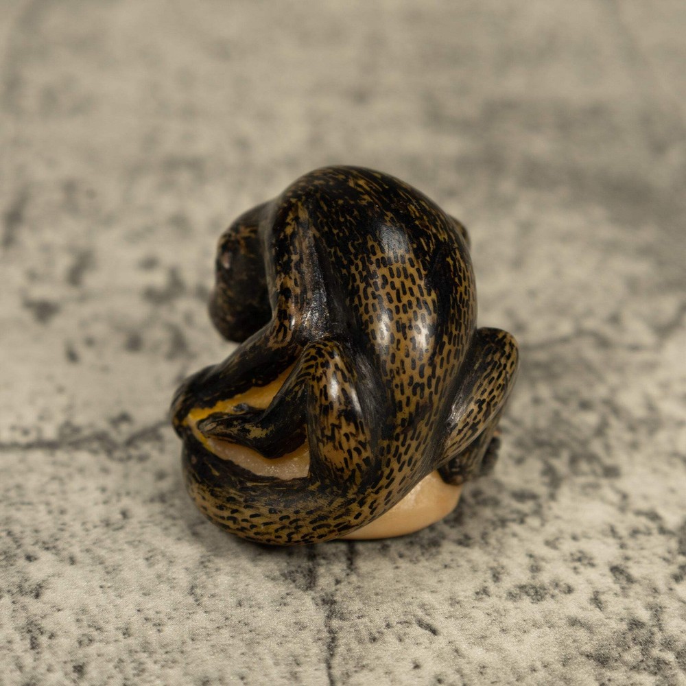 Howlar Monkey Tagua Carving