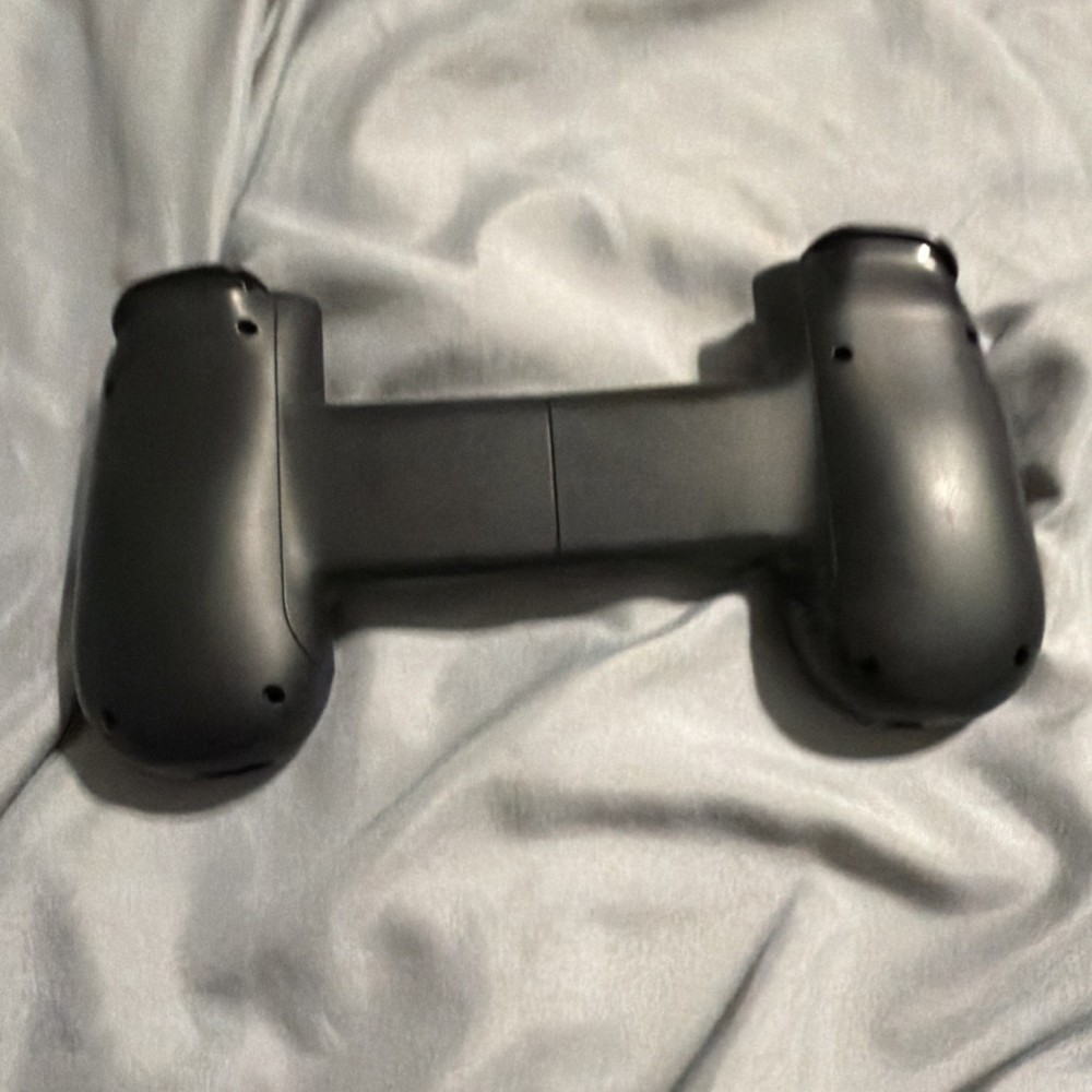 Backbone Black Mobile Gaming Controller Ergonomic Lightning for Apple iOS