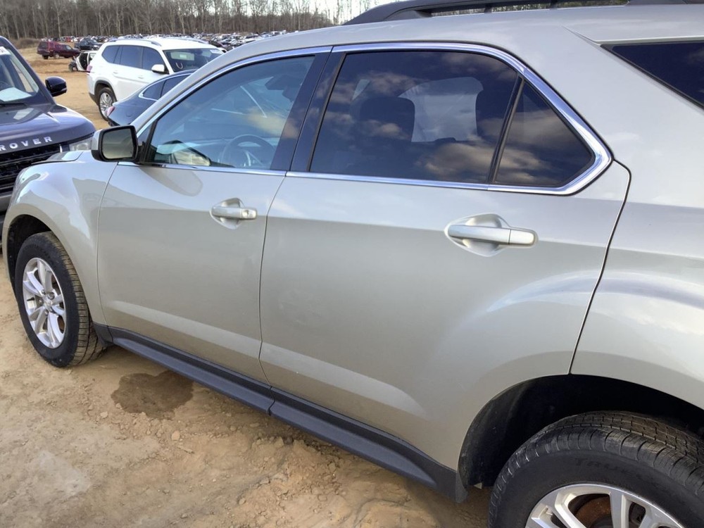 EQUINOX 2016 Glove Box 4915593