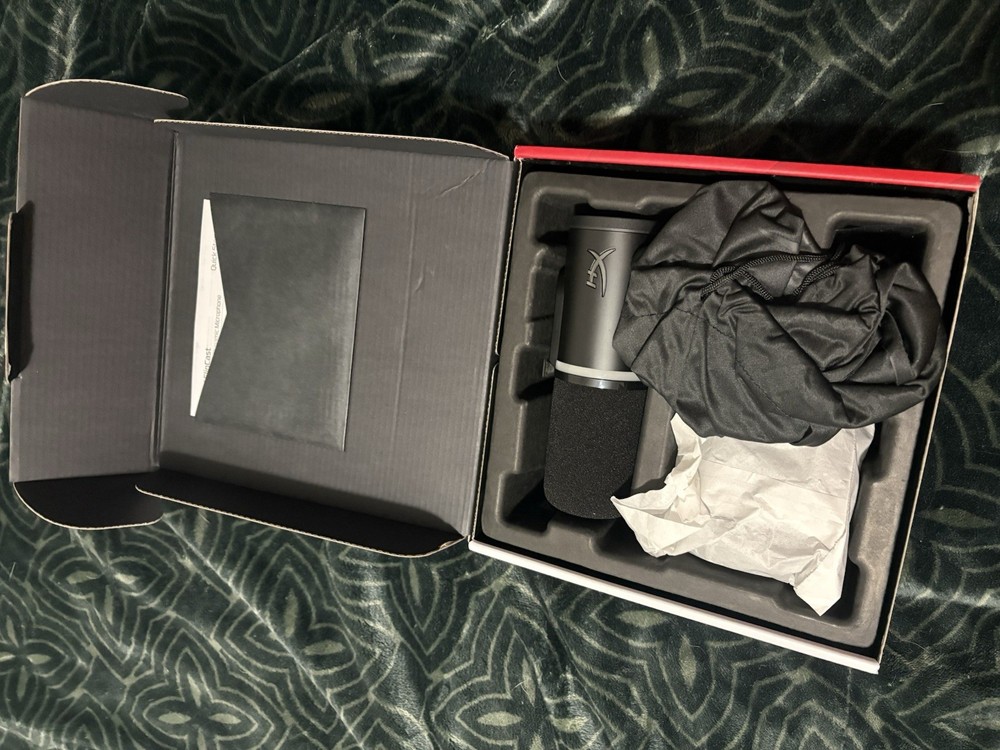 HyperX Flipcast USB/XLR Streaming Dynamic Microphone Black Mute LED Dual Output