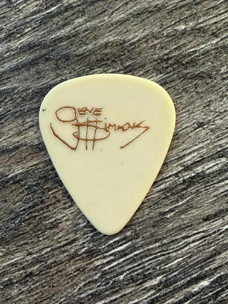 KISS Guitar Pick GENE SIMMONS Asylum Tour Concert Stage Used White Gold Vintage