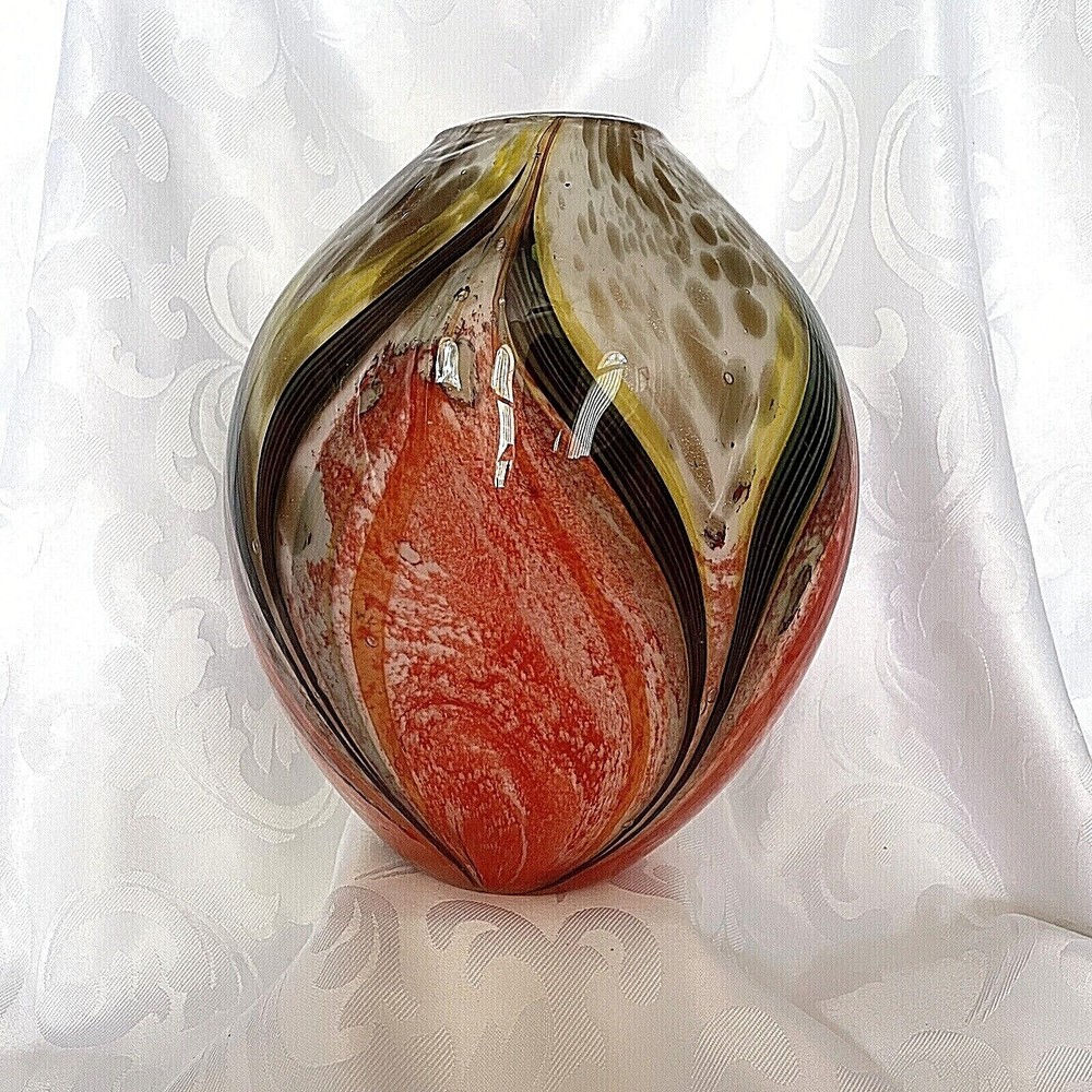 STUNNING  LARGE PILLOW VASE