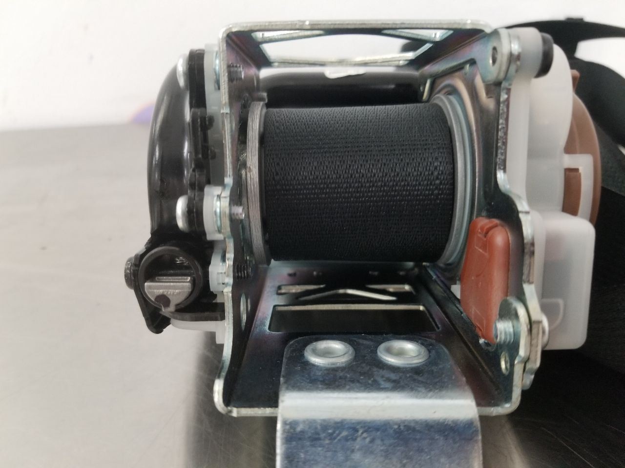 22 2022 NISSAN FRONTIER CREW PASSENGER RIGHT FRONT SEAT BELT RETRACTOR BLACK