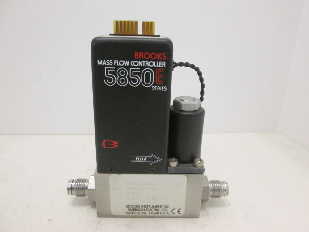 Brooks 5850E, Mass Flow Controller MFC, O2, 0-5 SLPM, 1/4" MVCR, Used