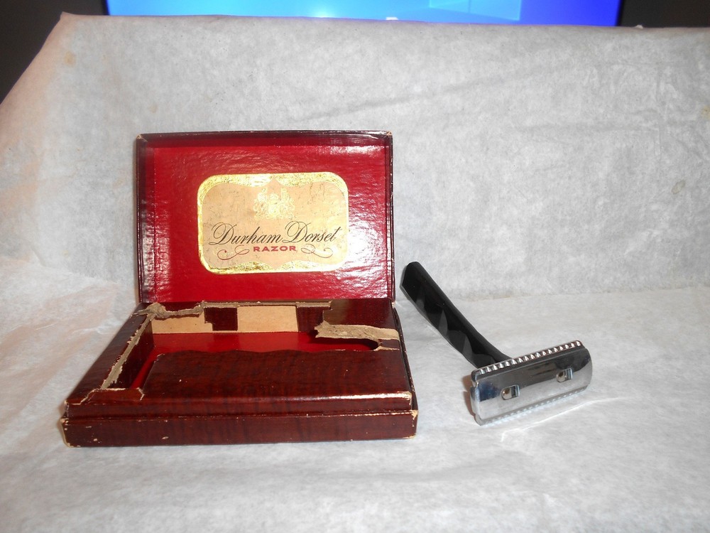 Durham Dorset Safety Razor w 1 Blade Box