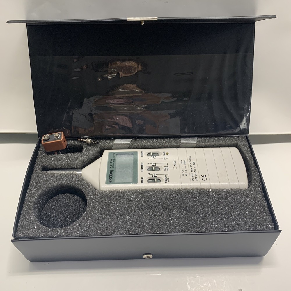 Extech Instruments 407736 Sound Level Meter with case **Pre-Owned**
