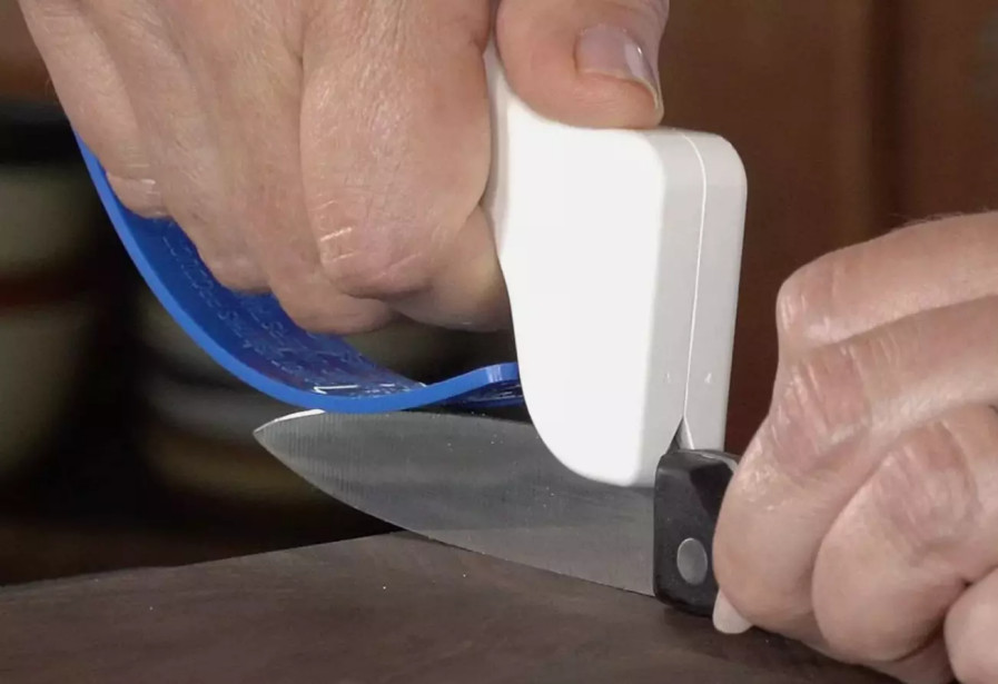 1*Knife & Tool Sharpener, Restores, Hones & Sharpens Straight & Serrated Knives*