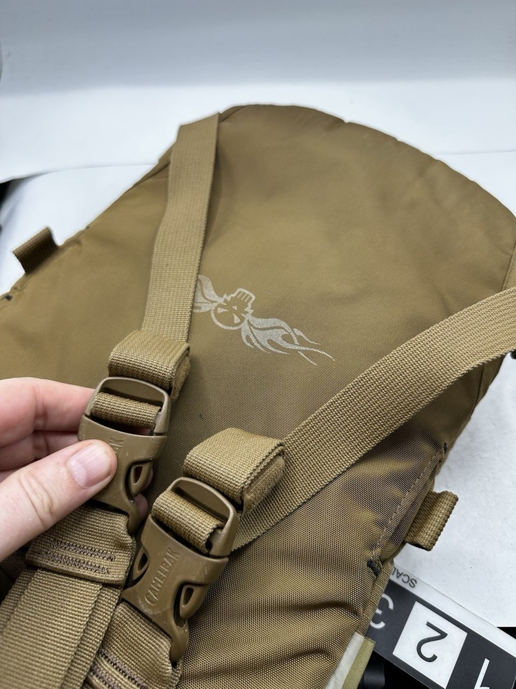 CamelBak Ambush 100oz 3L Mil Spec Hydration Pack Coyote Tan Includes Bladder EUC