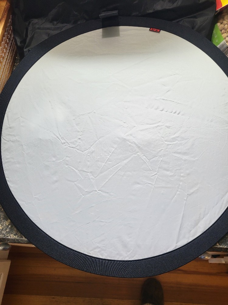 Adorama 22" Reflector