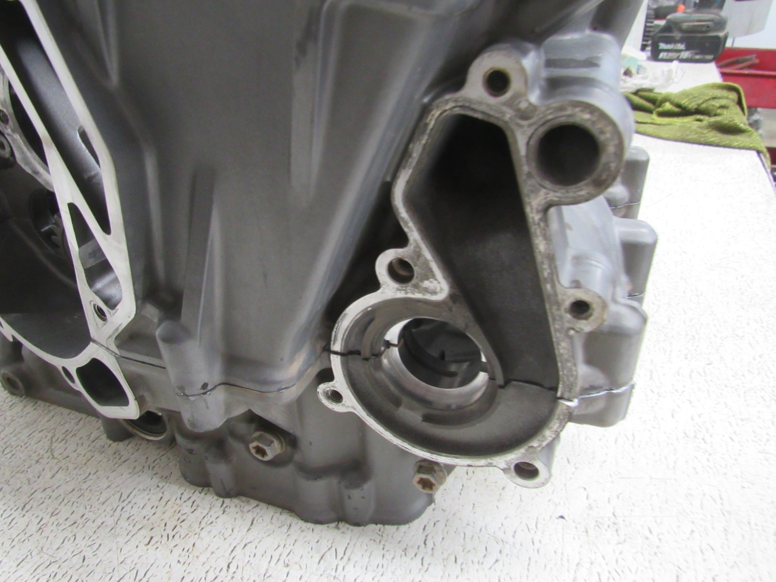 21 KTM 890 ADVENTURE R CASES ENGINE CRANK CASE CYLINDERS STOCK OEM #2361