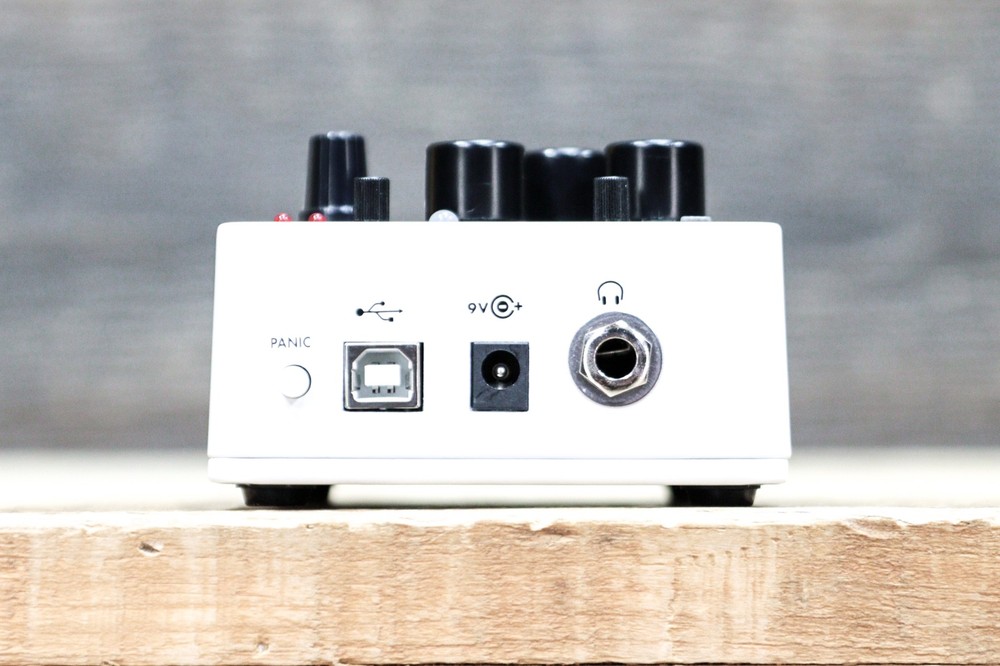 Electro-Harmonix Big Muff Pi Hardware Plugin Analog with Digital Control Pedal