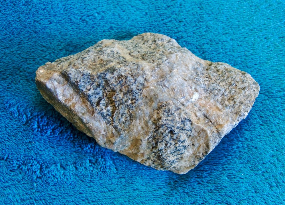 Natural Igneous Granite Rock 4"