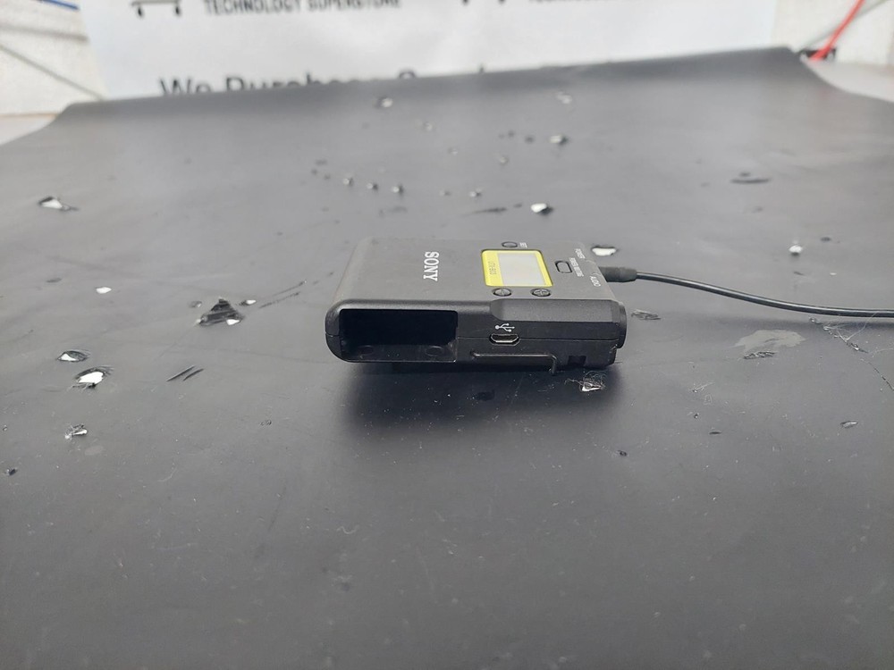 Sony URX-B03 Synthesized Transmitter