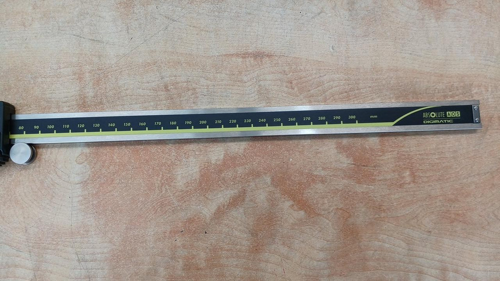MITUTOYO CD-30AX Digital Caliper 0-300mm Absolute Encoder Japan Precision Tool