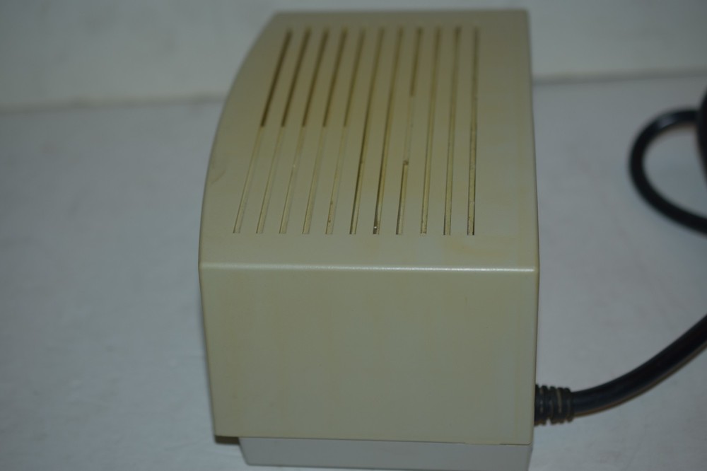 APC Line-R 600 Automatic Voltage Regulator