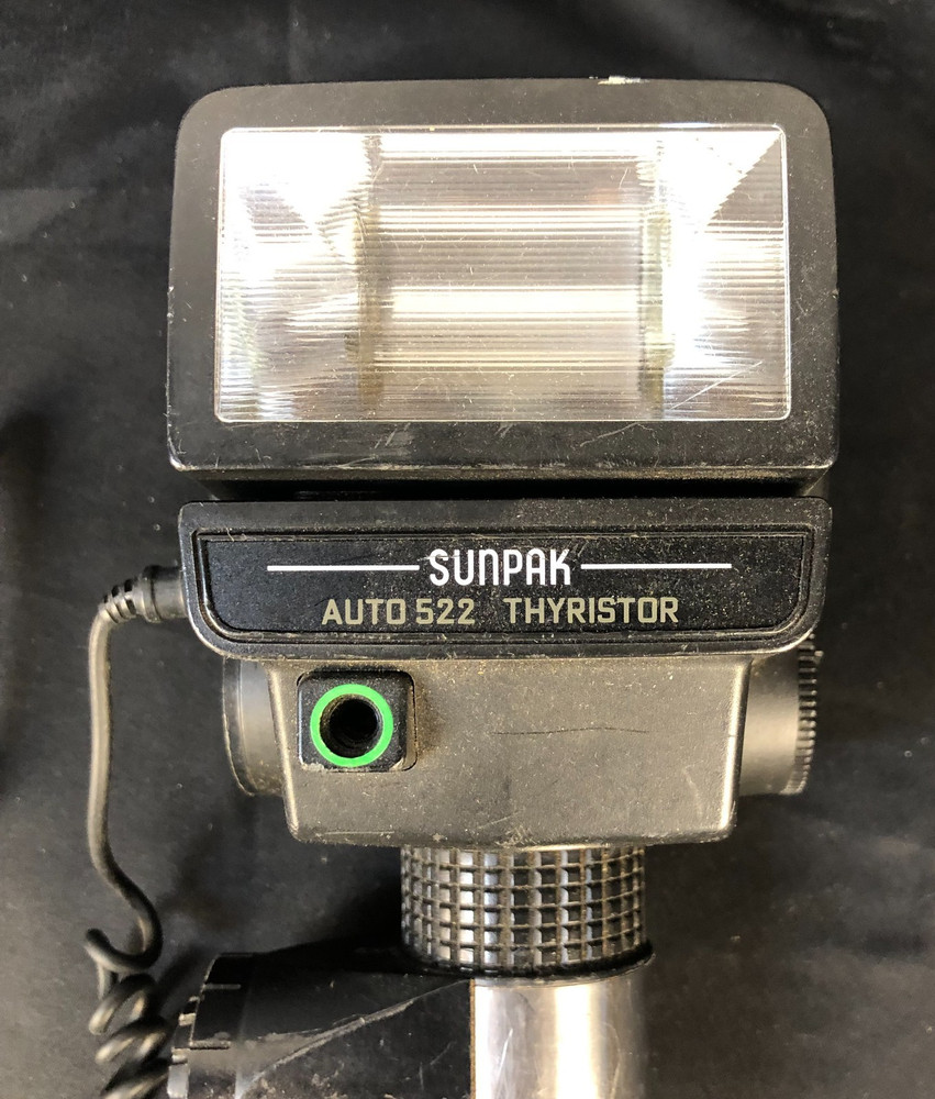 Sunpak Auto 522 Thyristor Camera Flash with Cable