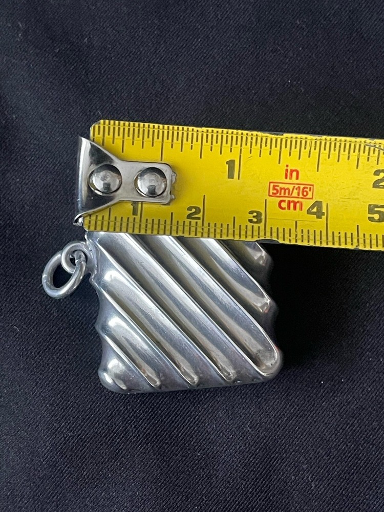 Victorian Solid Silver Vesta Case, Birmingham 1900, By Joseph Chester.