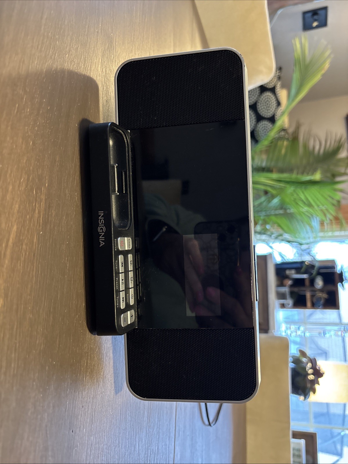 Insignia NS-CL01 AM/FM Digital Clock Radio-Rare Vintage-