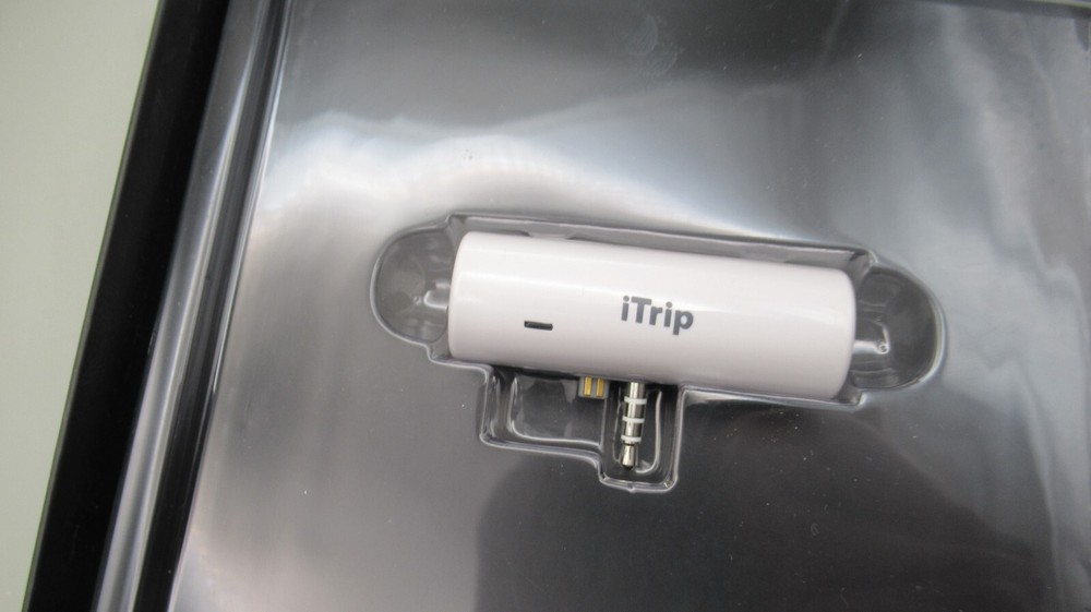 iTrip FM transmitter for iPod PC Mac any FM frequency open box