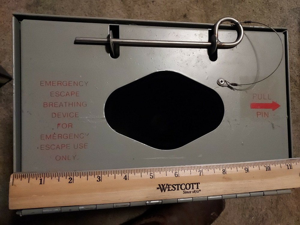 Ocenco M-20.2 Emergency Escape Breathing Device EEBD Storage Locker /Box