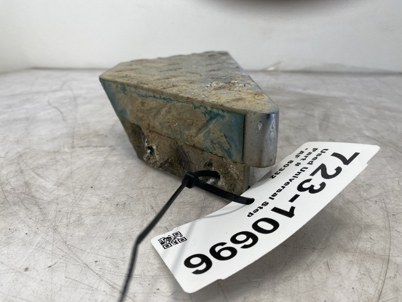1990 Universal Step (723-10696)