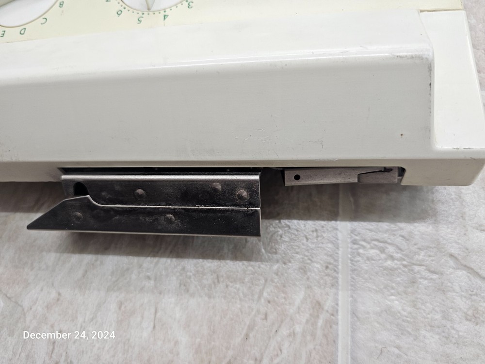 Passap E6000 Knitting Machine Back Rear Lock (Carriage)