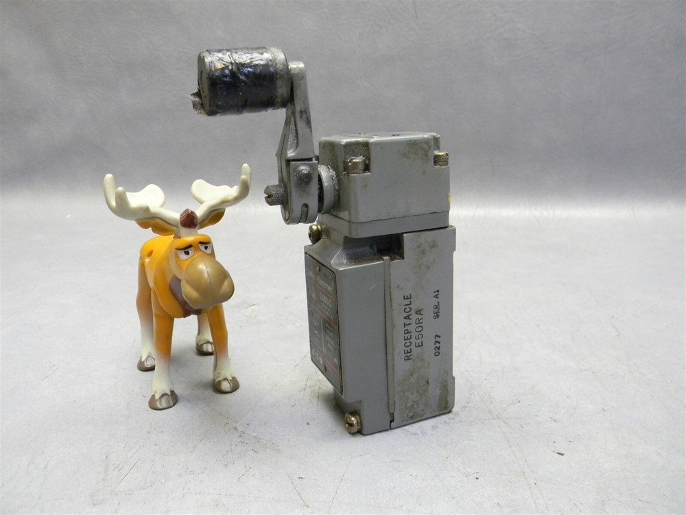 Cutler Hammer E50SG Ser A2 Limit Switch E50DR1 Ser A1 E50KL377 Ser A1