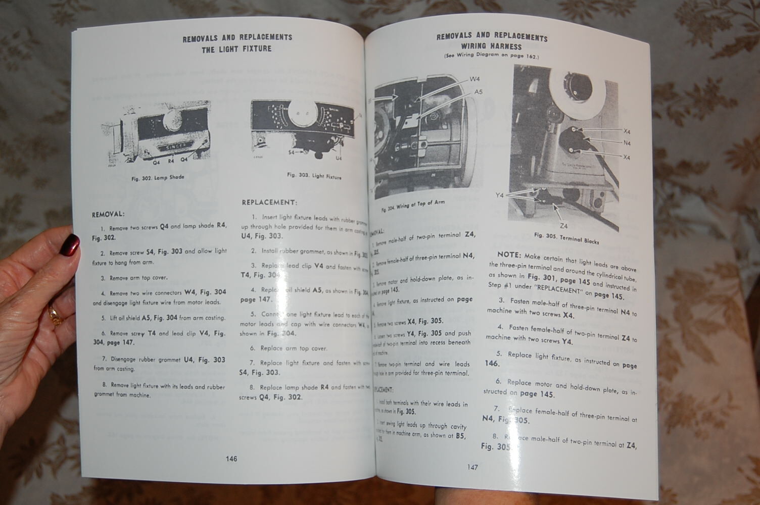 Professional Full Edition Service Manual for Singer 401 & 401A Sewing Machines.