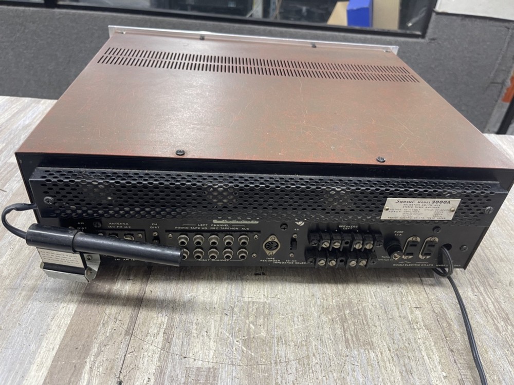 Vintage SANSUI 3000A SOLID STATE Stereo Receiver Amplifier nice Unit tested