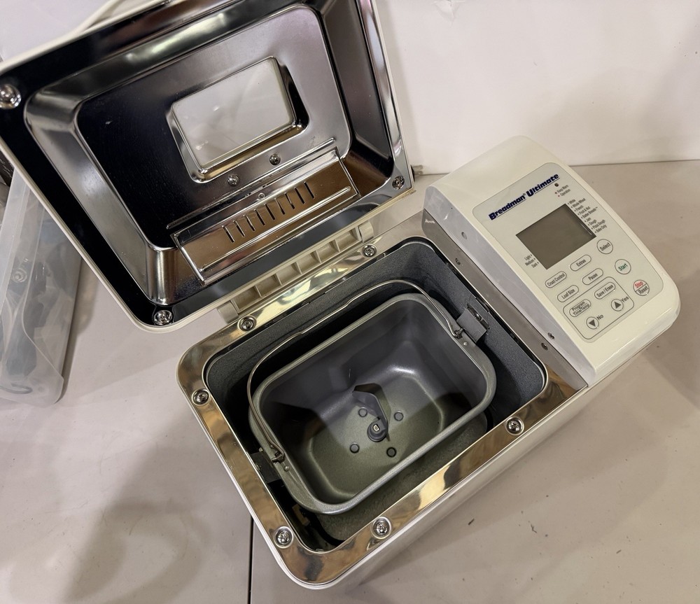 Breadman Ultimate TR2200C Automatic Programmable Bread Machine