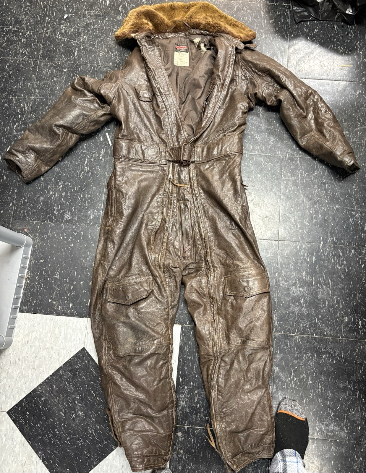 WWII US Navy Colvinex CFN-24 Leather Electrically Heated Flight Suit Size 40