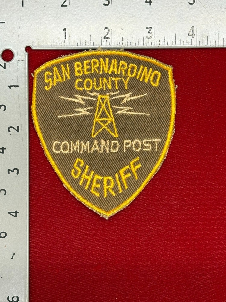 VTG 1st ISSUE "SAN BERNARDINO CO CAASHERIFF COMMAND POST" SEW-ON SHOULDER PATCH