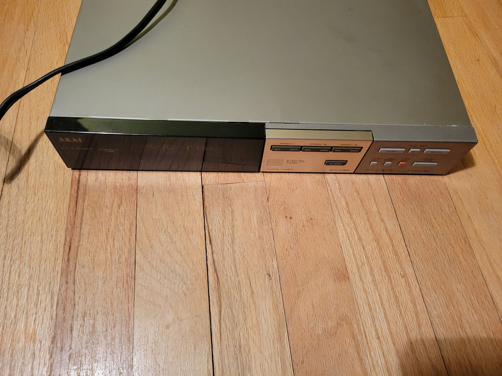 AKAI DT-M33 timer digital quartz clock 3 program settings ez on/off button