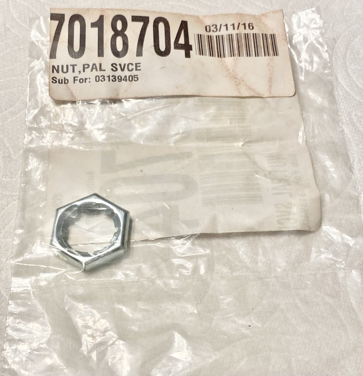 Sub-Zero 7018704 PAL SVCE NUT New