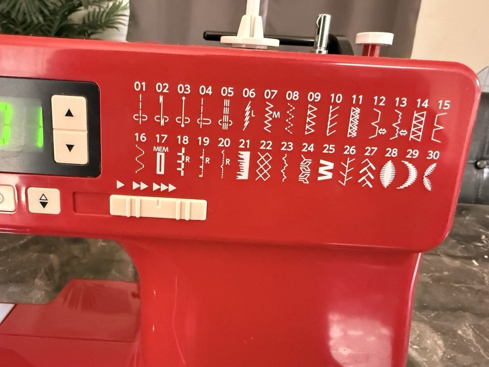 Janome Travel Mate 30 Computerized Sewing Machine TM30