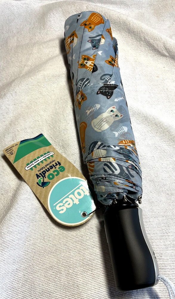 TOTES BASIC WOMEN'S UMBRELLA CATS GRAY 42 INCH COVERAGE PUSH OPEN NWT