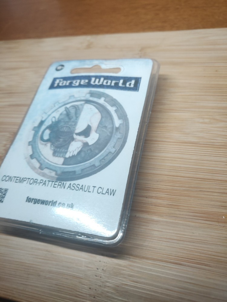 Space Marine E Forgeworld Contemptor-Pattern Assault Claw Boxed
