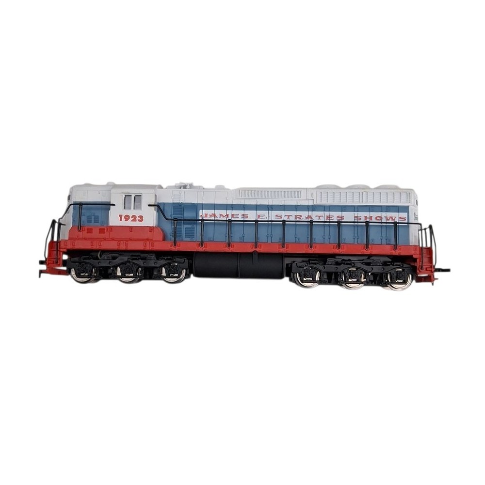 IHC James E Strates Shows HO Scale Train Set Carnival Train Missing Trucks