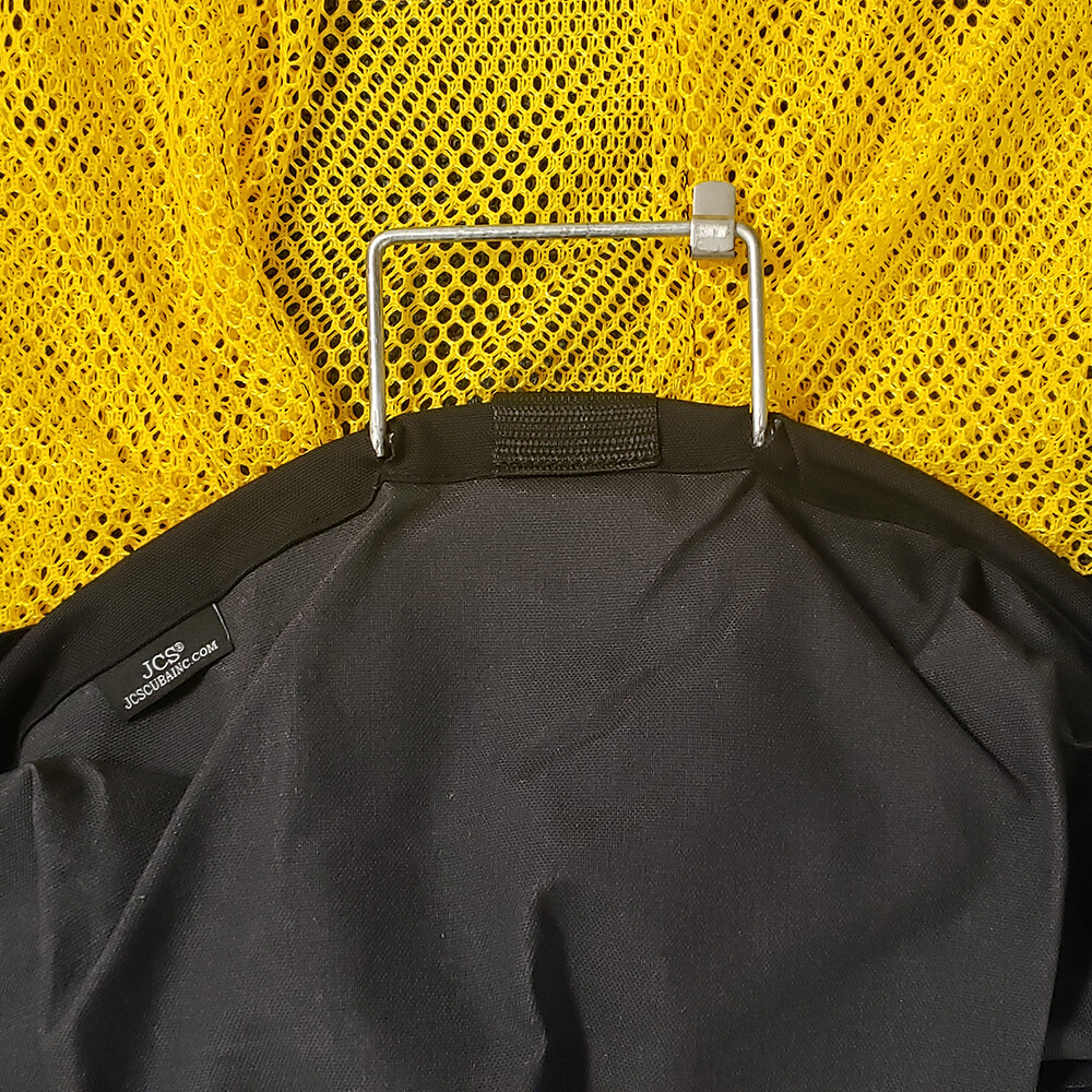 Solid Nylon & Mesh Bull Bag w/D-Ring, Uncoated Wire, Large, 30x28