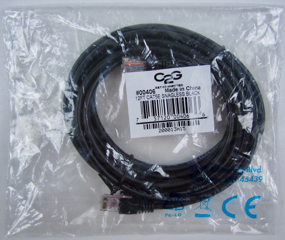 NEW! C2G 00406 12ft Cat5e Snagless Unshielded (UTP) Network Patch Ethernet Cable