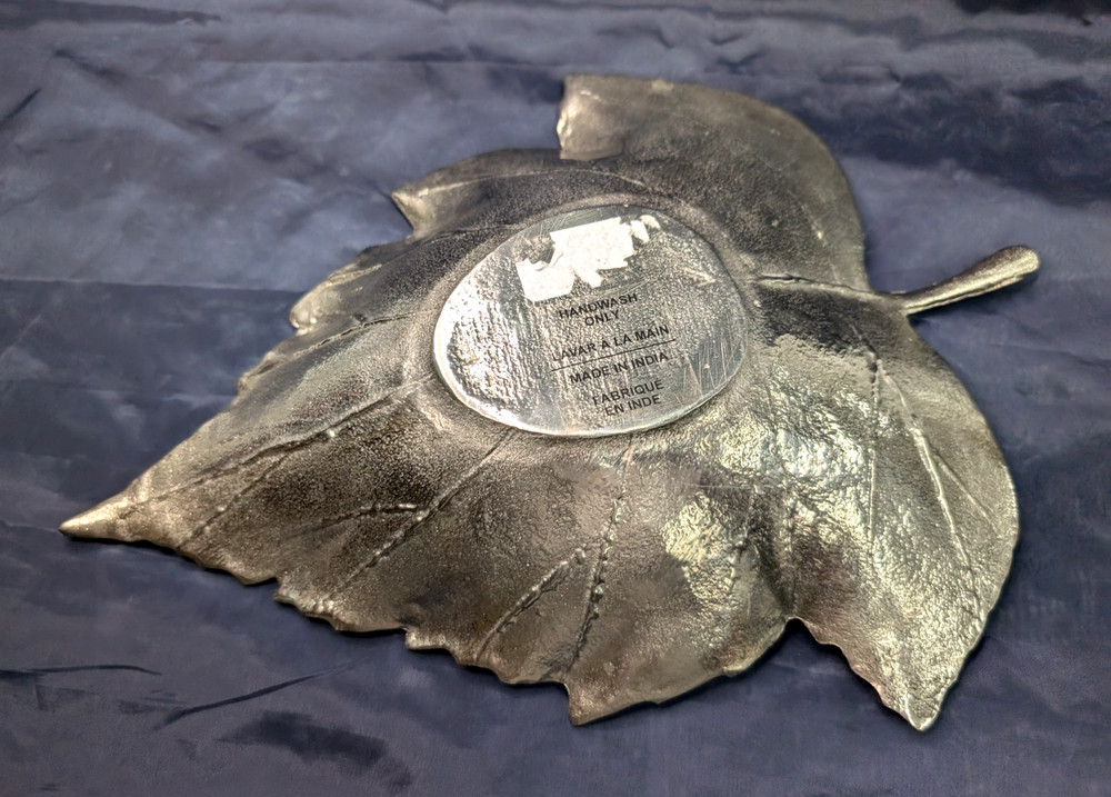 Aluminum Silver/Gold Maple Leaf Plate