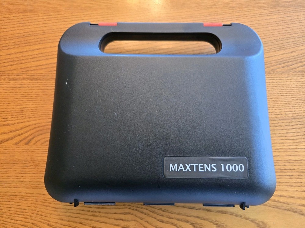MAXTENS 1000 TENS Unit with Case