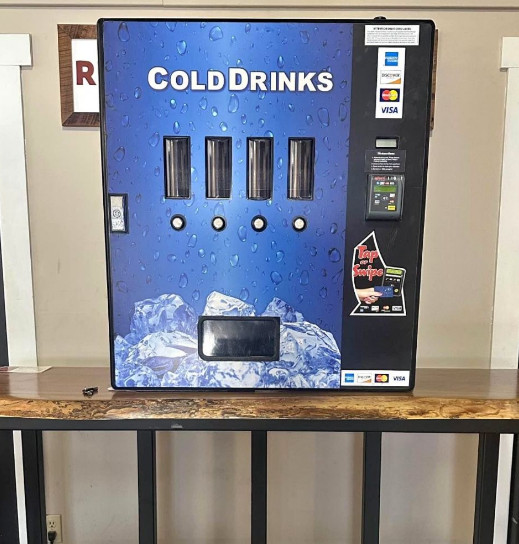 Slim Drinks Vending Machine, Wall Mounted cooler Drinks Vending Machine