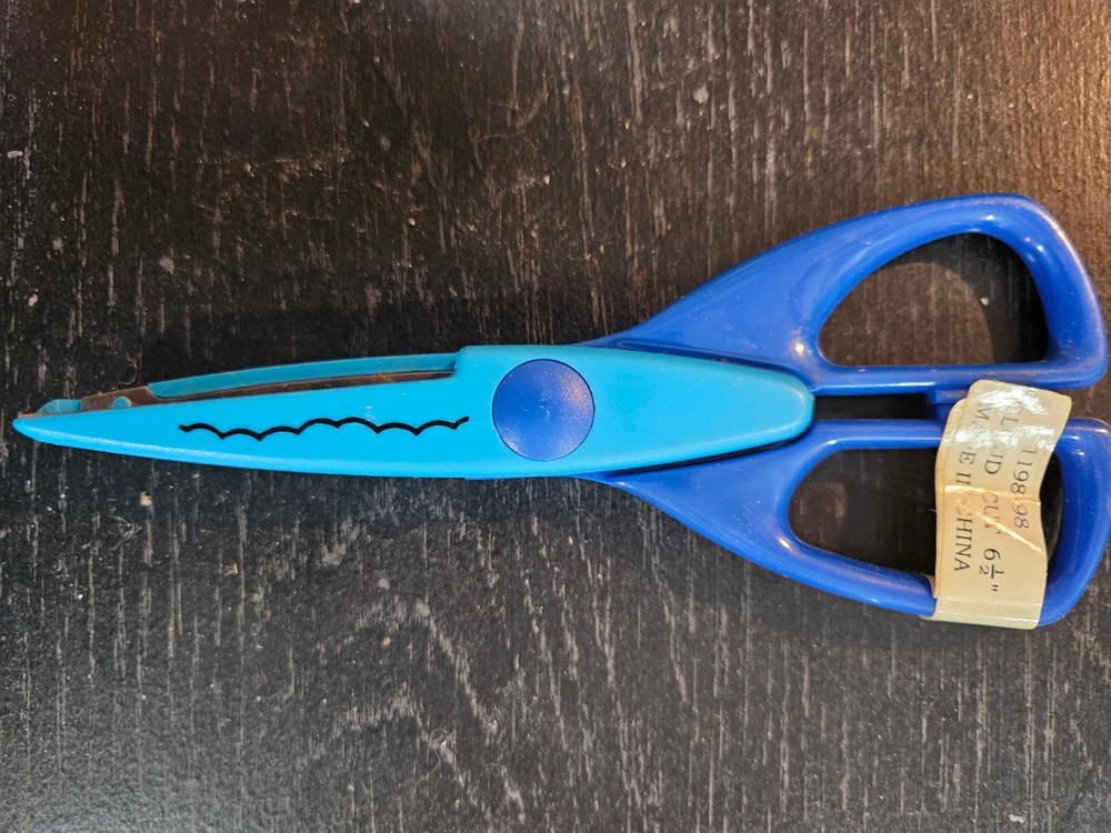 Decorative Edge Scissors for Scrapbooking